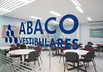 Turma do curso Pré-Vestibular do Colégio Ábaco em 2005